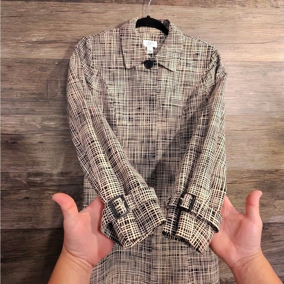 LOFT Black and Cream Checkered Button Down Shirt - Picture 1 of 7